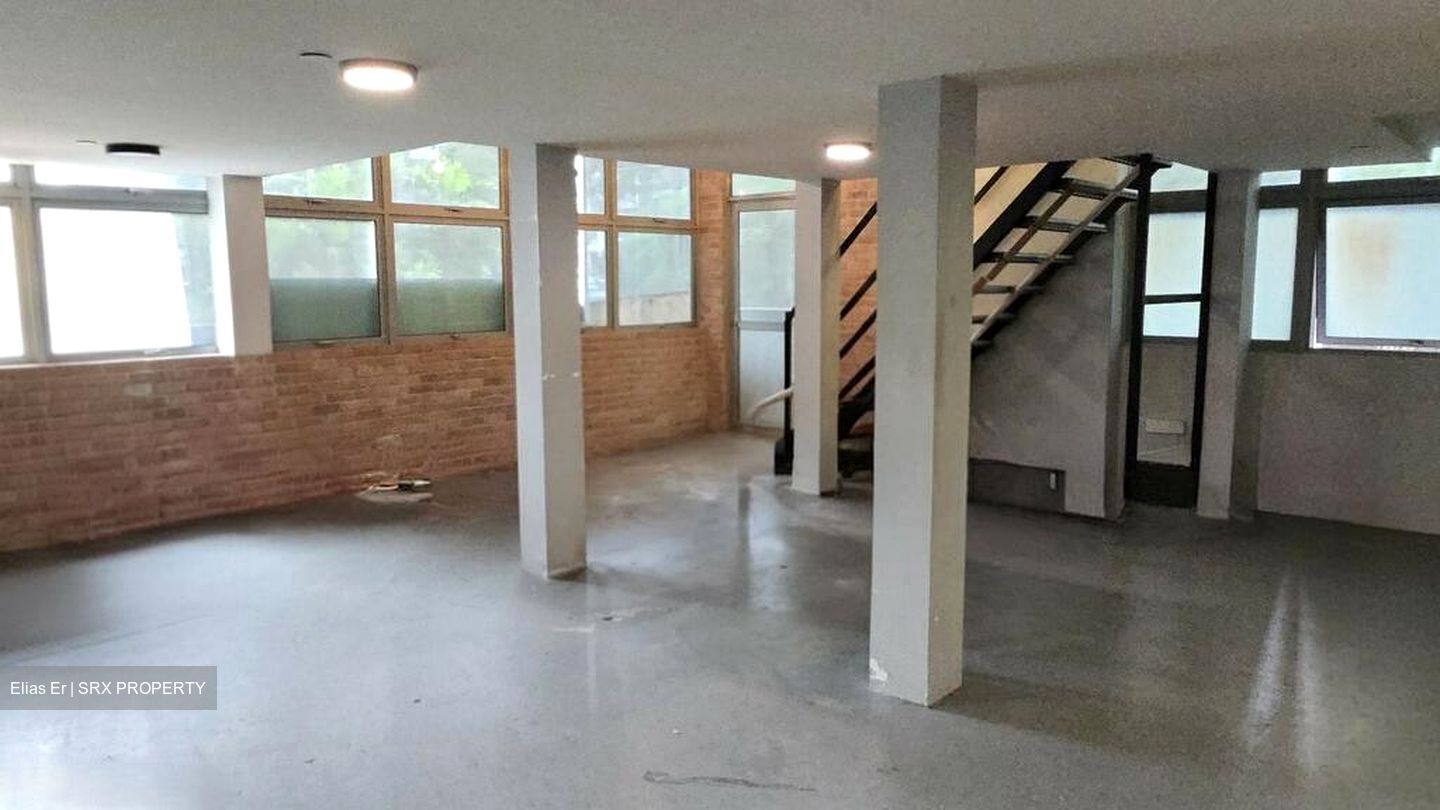 First Centre (D19), Factory #521670281